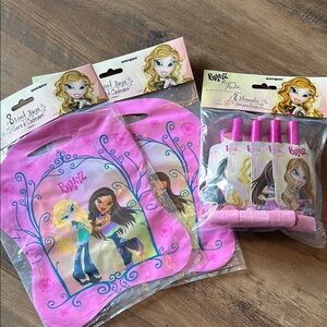 Bratz Party Favor Set 16 loot bags and 8 blowouts